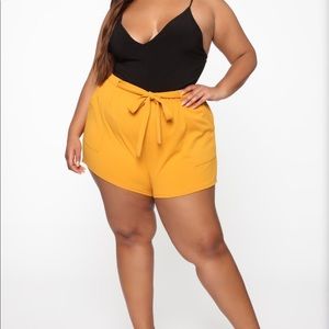 Fashion Nova shorts mustard yellow size 1x